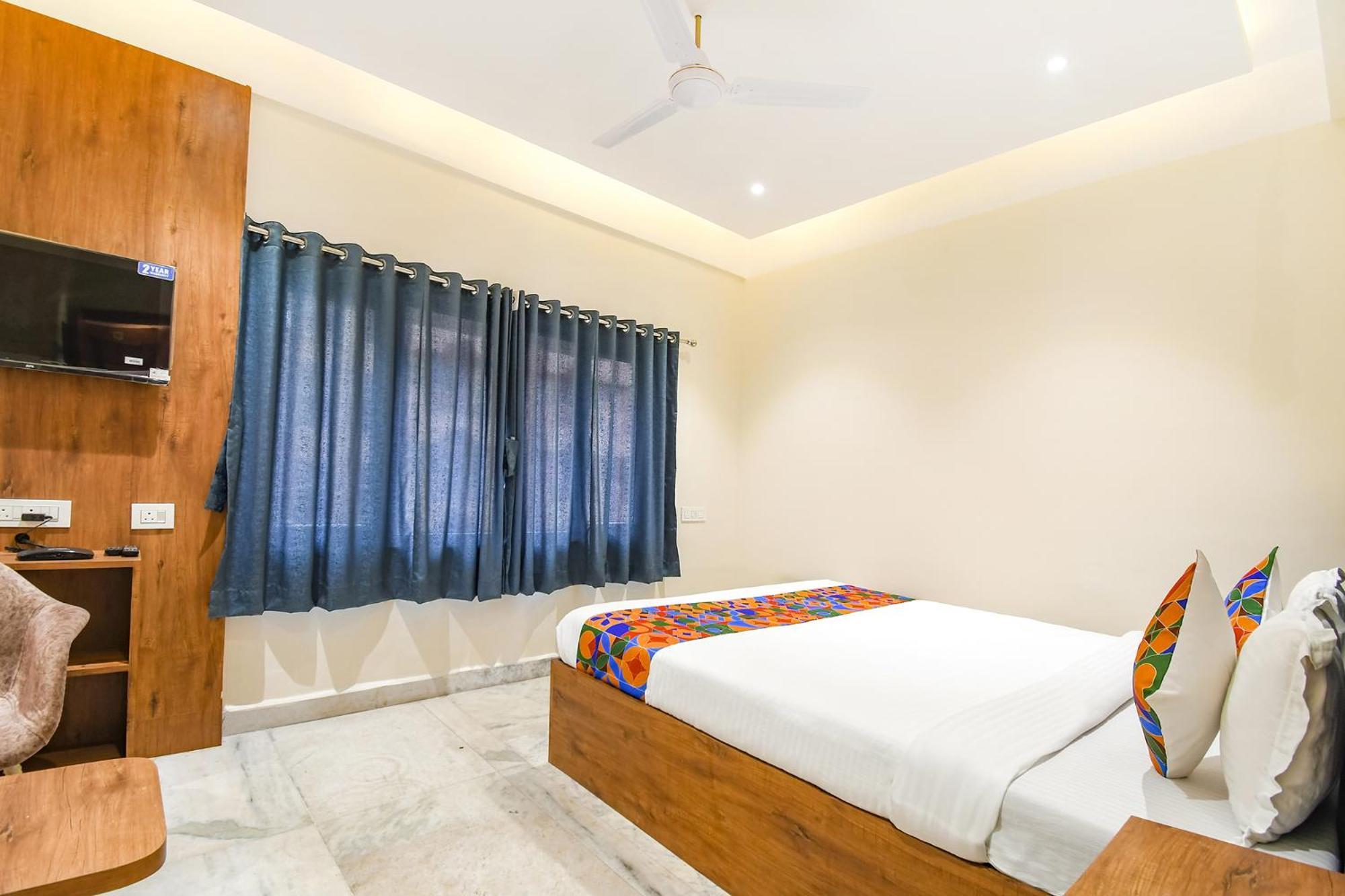 Fabhotel Prime The Golden Plaza - Nr Tarapith Temple Εξωτερικό φωτογραφία