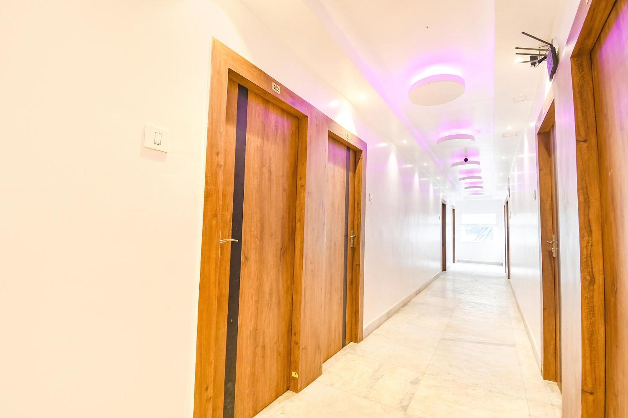 Fabhotel Prime The Golden Plaza - Nr Tarapith Temple Εξωτερικό φωτογραφία